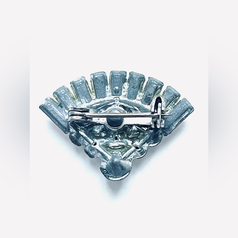 Art Deco Silver Rhinestone Pin - Picture 6 of 10